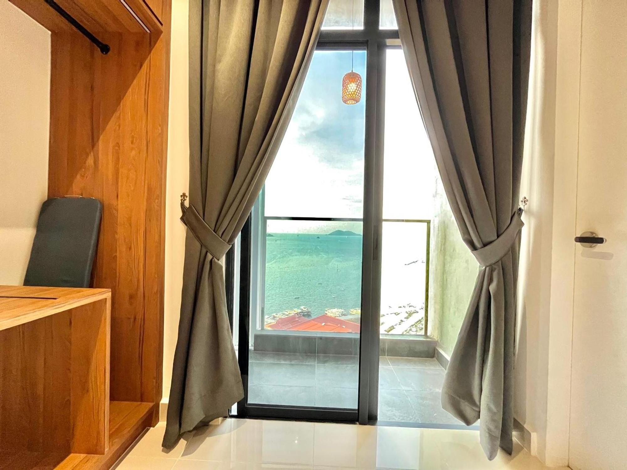 Covesign Suite, The Shore Кота Кинабалу Екстериор снимка